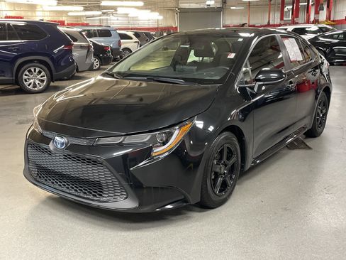 Used 2022 Toyota Corolla LE image 5