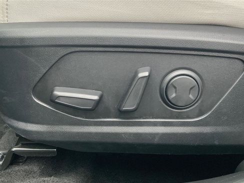 Used 2025 Hyundai Tucson SEL image 17