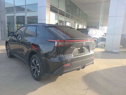 Used 2024 Toyota bZ4X XLE image 5