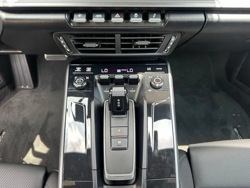 Certified 2025 Porsche 911 Carrera RWD image 33
