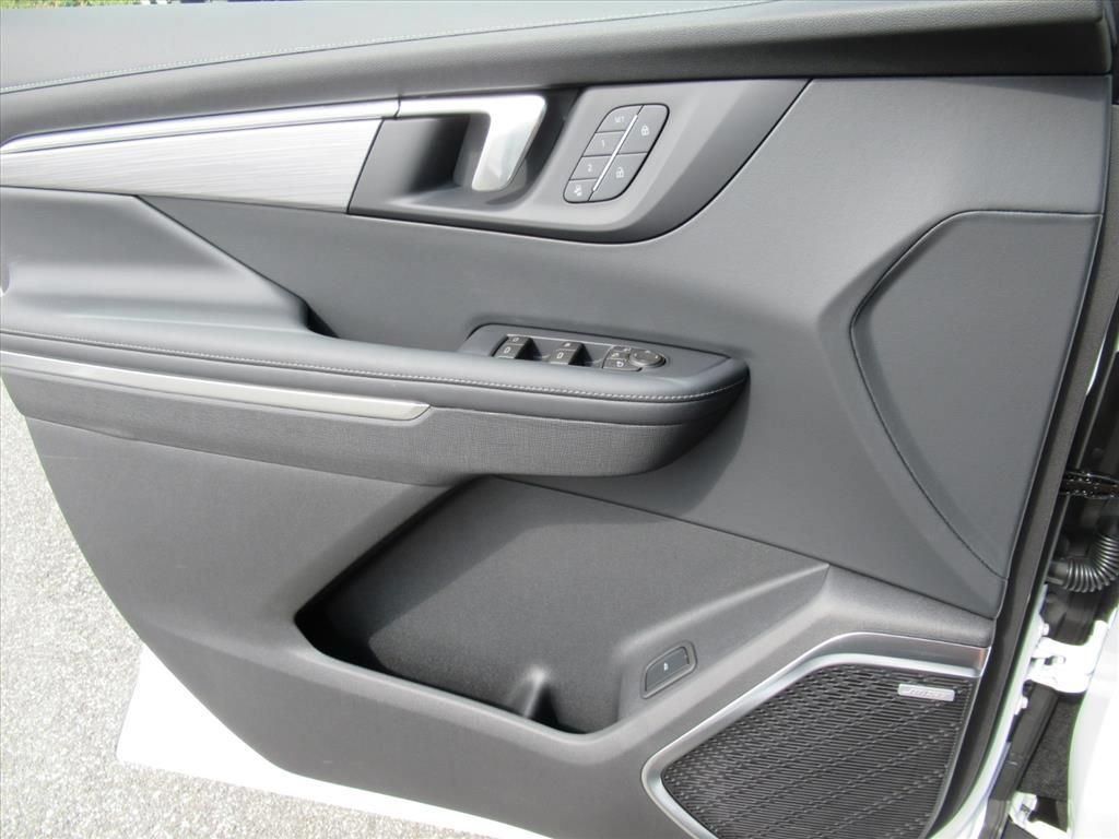 New 2026 Buick Enclave Preferred w/ Power Package FWD image 18