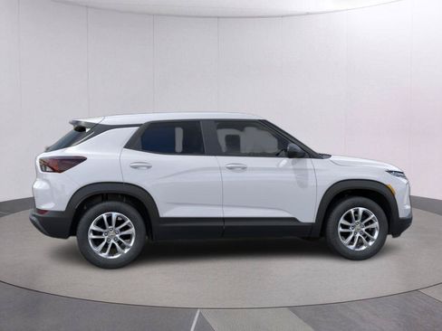 New 2026 Chevrolet TrailBlazer LS w/ LS Convenience Package FWD image 5