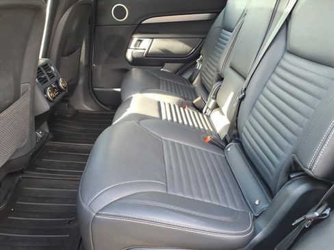 Certified 2023 Land Rover Discovery S R-Dynamic image 5