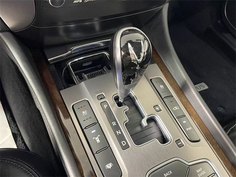 Used 2011 Hyundai Equus Ultimate image 11