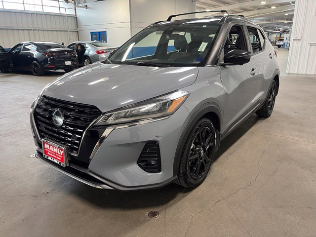 Used 2021 Nissan Kicks SR w/ SR Premium Package FWD image 7
