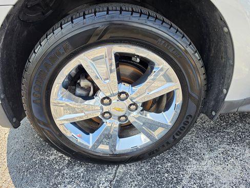 Used 2010 Chevrolet Equinox LTZ FWD image 17