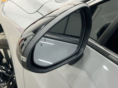 Used 2023 Kia K5 GT-Line image 36