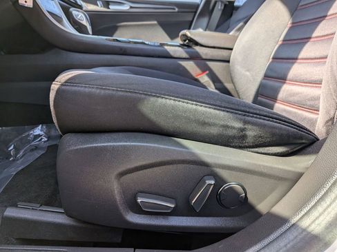 Used 2014 Ford Fusion SE image 17