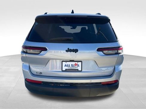 New 2025 Jeep Grand Cherokee L Altitude image 6