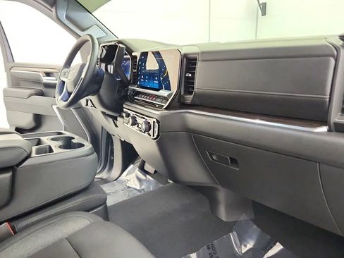 Used 2025 Chevrolet Silverado 1500 LT Trail Boss image 27