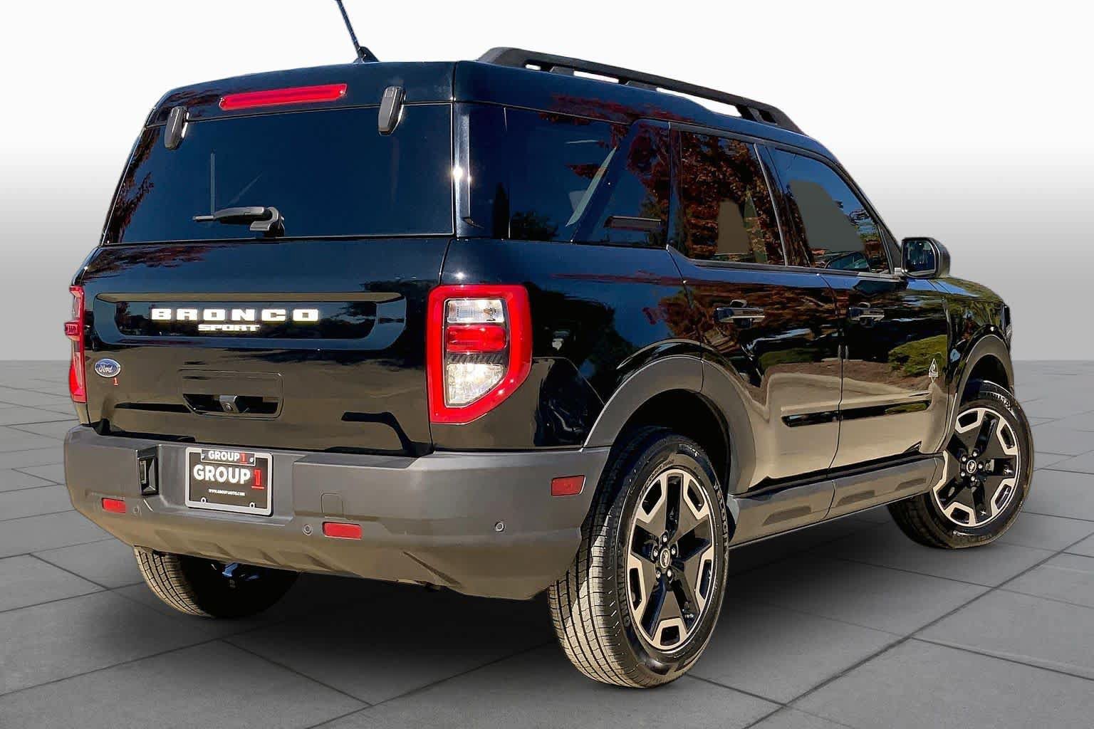 Used 2024 Ford Bronco Sport Outer Banks AWD/4WD image 12