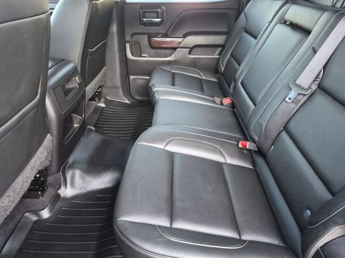 Used 2018 GMC Sierra 1500 SLT AWD/4WD image 30