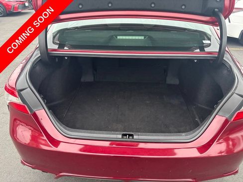 Used 2018 Toyota Camry SE FWD image 10
