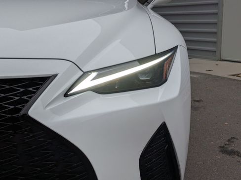 Used 2025 Lexus IS 300 F Sport image 9