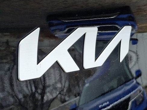 Certified 2023 Kia Sportage EX image 30