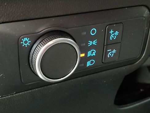 Used 2022 Ford Escape SE w/ Cold Weather Package image 27