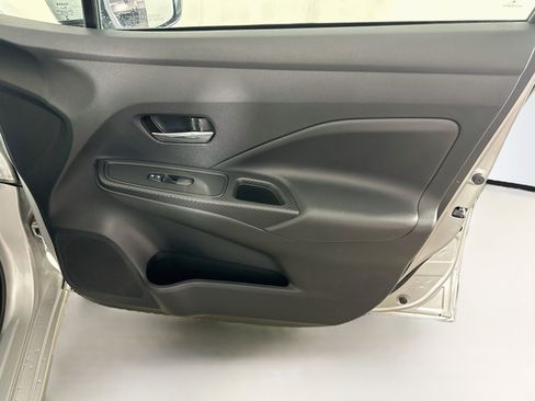 Used 2025 Nissan Versa SV FWD image 29
