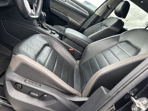 Used 2022 Volkswagen Atlas SEL Premium AWD/4WD image 11