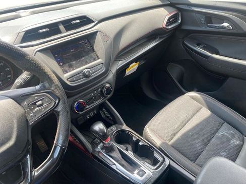 Used 2022 Chevrolet TrailBlazer RS FWD image 24