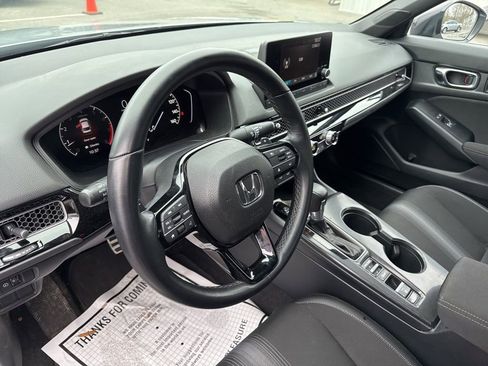 Used 2025 Honda Civic Sport image 17
