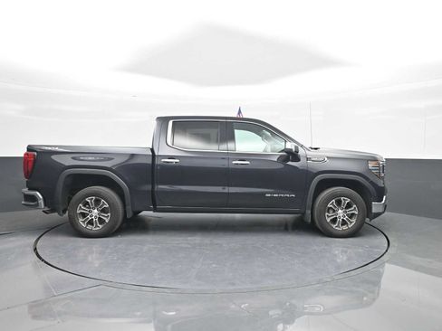 Used 2025 GMC Sierra 1500 SLT AWD/4WD image 9
