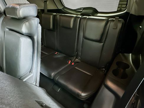 Used 2018 Toyota Highlander XLE image 29