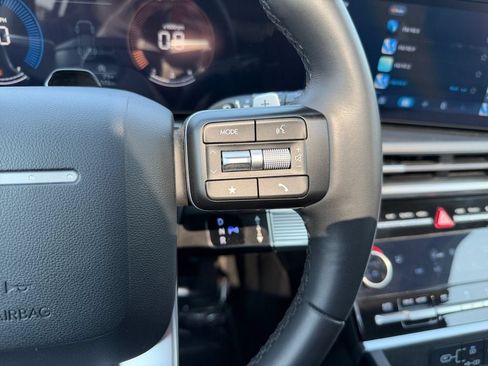 Used 2024 Hyundai Santa Fe XRT AWD/4WD image 16