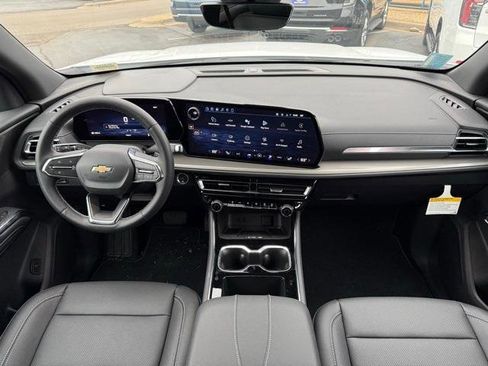 New 2026 Chevrolet Traverse LT w/ Driver Confidence Package image 38