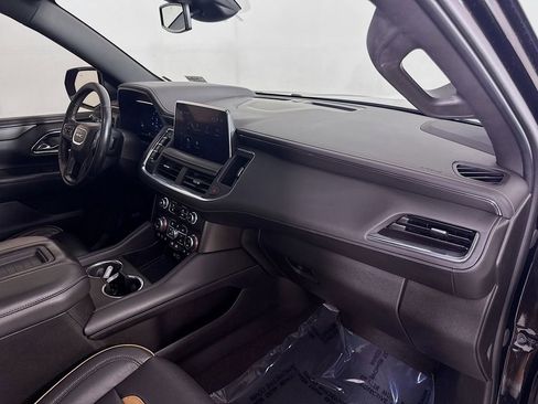 Used 2023 GMC Yukon AT4 w/ AT4 Premium Package image 31