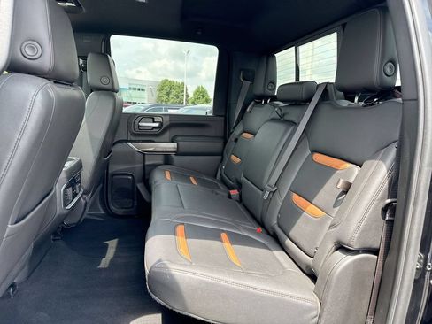 Used 2023 GMC Sierra 2500 AT4 w/ AT4 Preferred Package AWD/4WD image 23