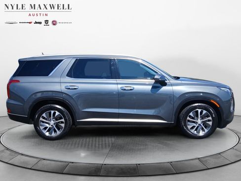Used 2022 Hyundai Palisade SEL FWD image 17