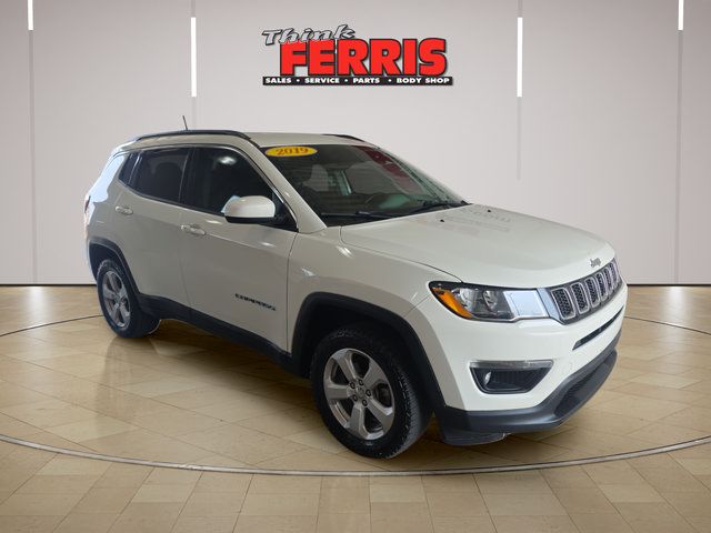 Used 2019 Jeep Compass Latitude w/ Cold Weather Group AWD/4WD image 7