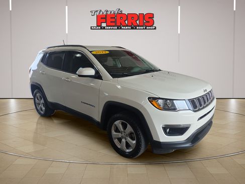 Used 2019 Jeep Compass Latitude w/ Cold Weather Group AWD/4WD image 7