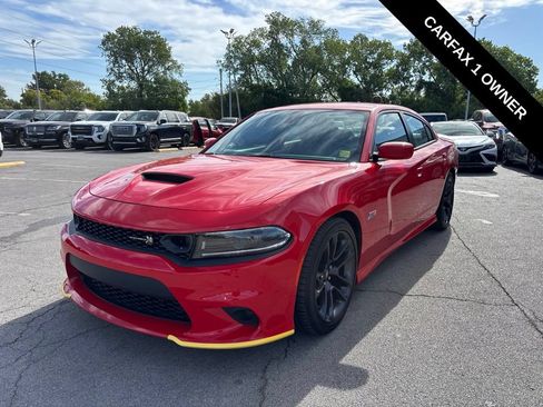 Used 2022 Dodge Charger Scat Pack w/ Navigation & Travel Group RWD image 4