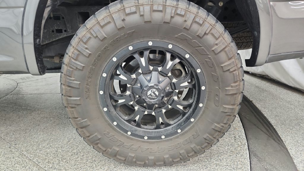 Used 2019 Ford F150 Lariat w/ Equipment Group 502A Luxury AWD/4WD image 35