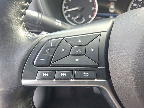 Used 2022 Nissan Sentra SV image 21