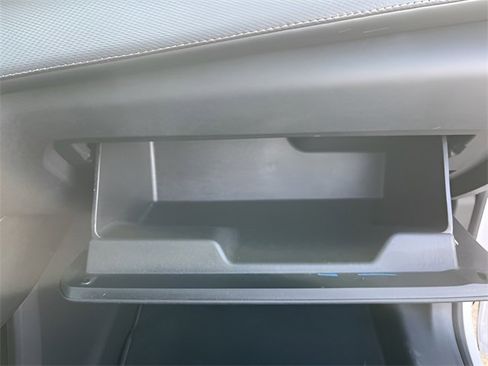 Certified 2025 Chevrolet Equinox LT image 36