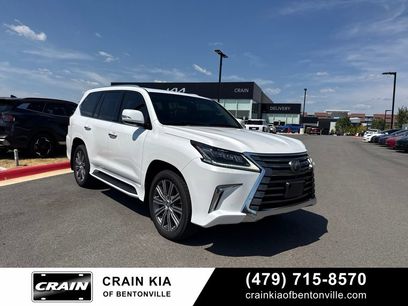 Used 2016 Lexus LX 570 4WD w/ Luxury Package