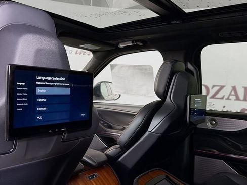 New 2025 Lincoln Navigator Black Label AWD/4WD image 27