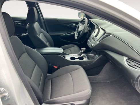 Used 2024 Chevrolet Malibu LT FWD image 13
