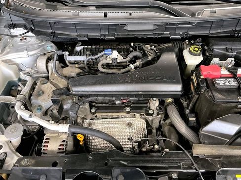 Used 2020 Nissan Rogue S AWD/4WD image 34