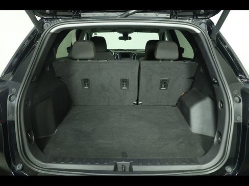 Used 2023 Chevrolet Equinox LT image 12