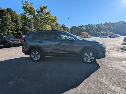 Used 2023 Toyota RAV4 XLE image 4