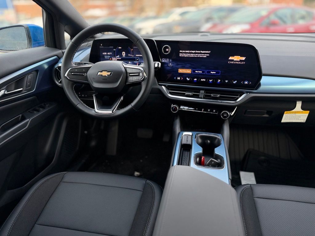 New 2026 Chevrolet Equinox EV LT AWD/4WD image 10
