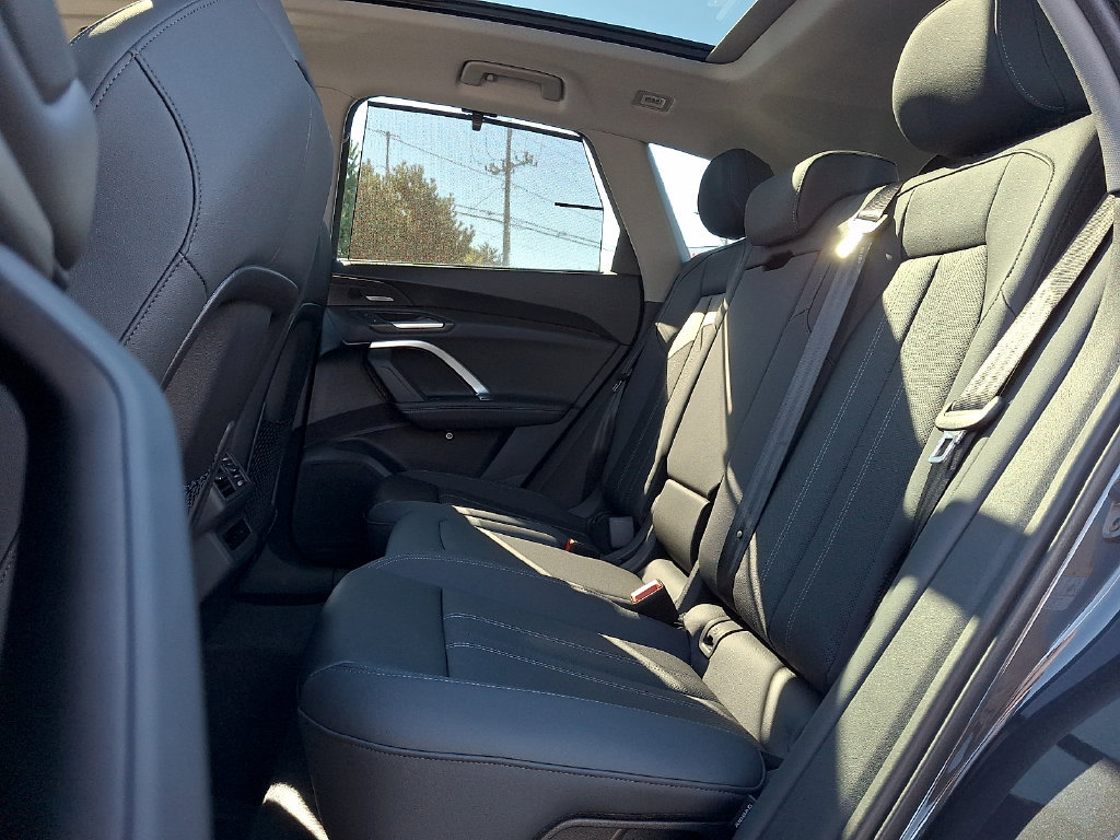 New 2026 Audi Q5 Premium Plus AWD/4WD image 9