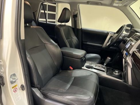 Used 2018 Toyota 4Runner Limited AWD/4WD image 24