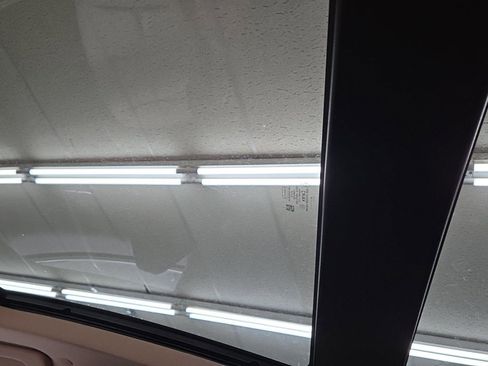 Used 2022 Lincoln Corsair Reserve w/ Equipment Group 201A image 8