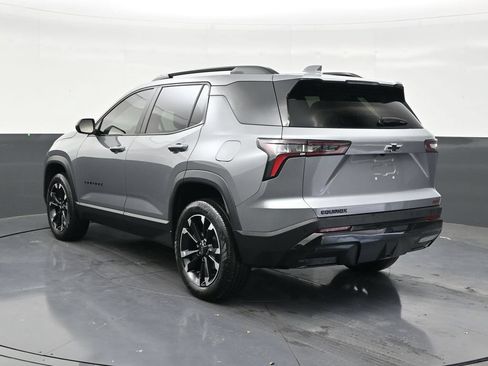 Used 2026 Chevrolet Equinox RS FWD image 3