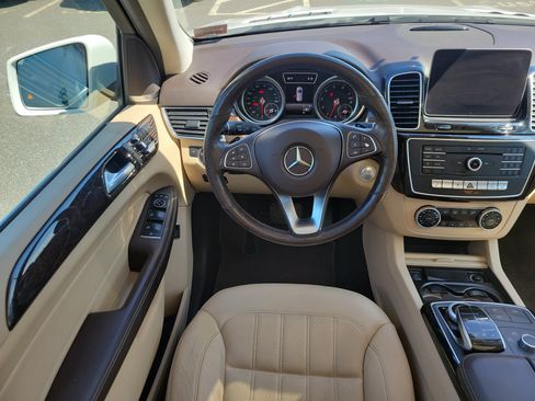 Used 2018 Mercedes-Benz GLE 350 4MATIC image 19