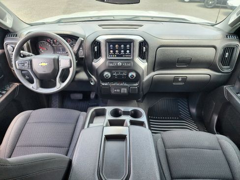 Certified 2023 Chevrolet Silverado 1500 Custom image 2